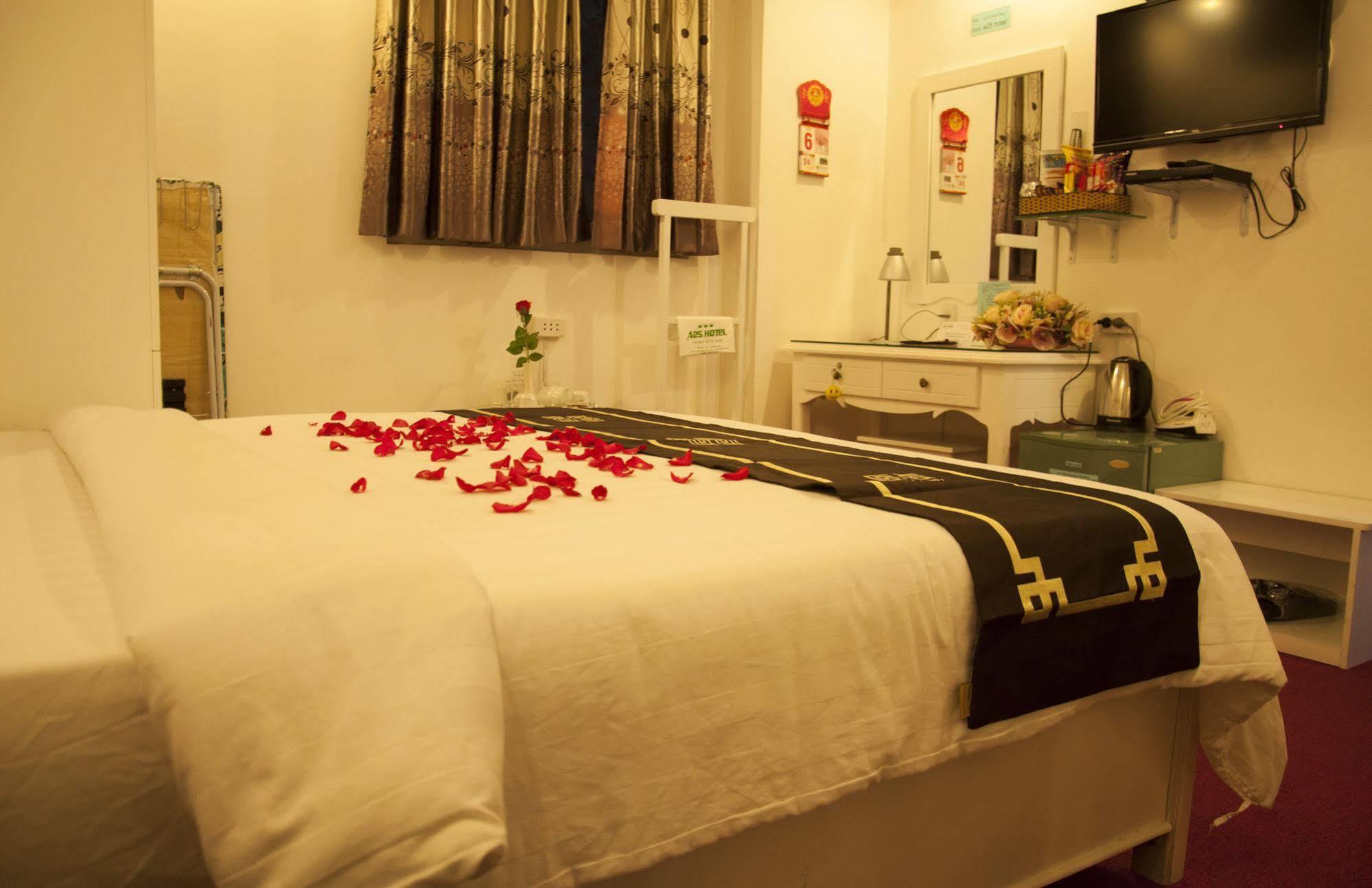 A25 Hotel - 274 De Tham Ho Chi Minh-Byen Eksteriør billede