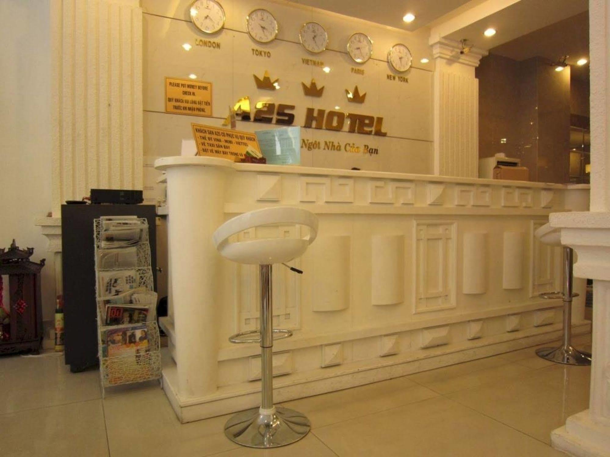 A25 Hotel - 274 De Tham Ho Chi Minh-Byen Eksteriør billede
