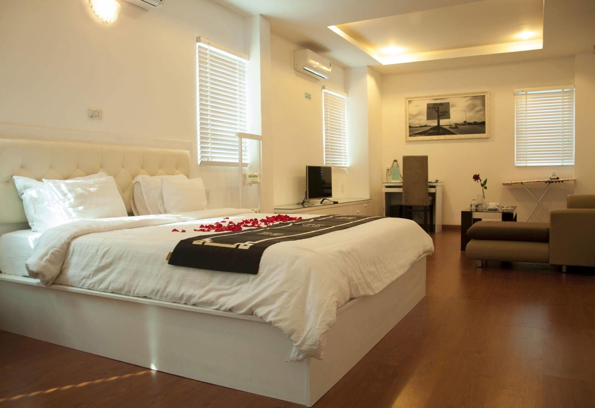 A25 Hotel - 274 De Tham Ho Chi Minh-Byen Eksteriør billede