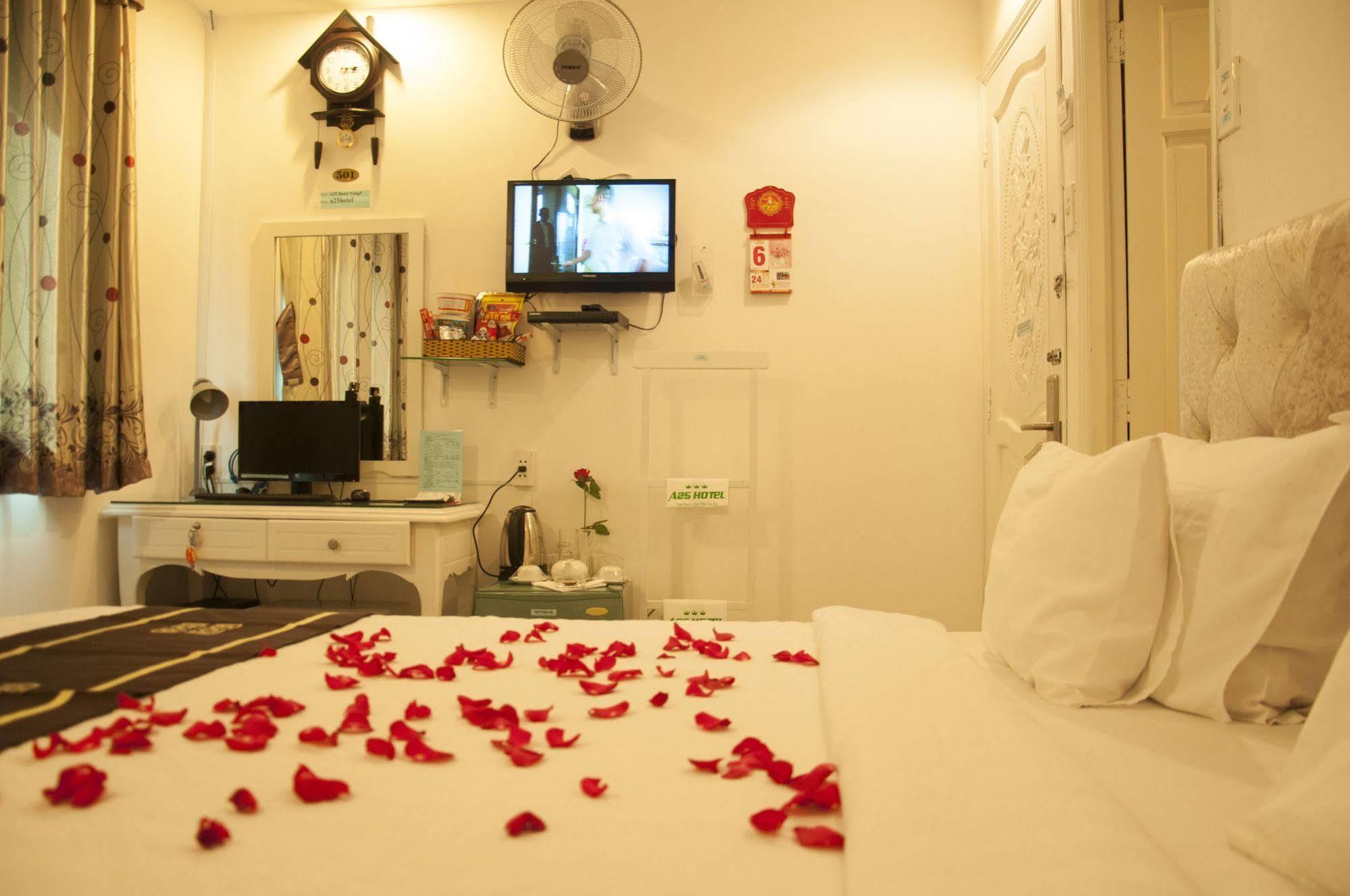 A25 Hotel - 274 De Tham Ho Chi Minh-Byen Eksteriør billede