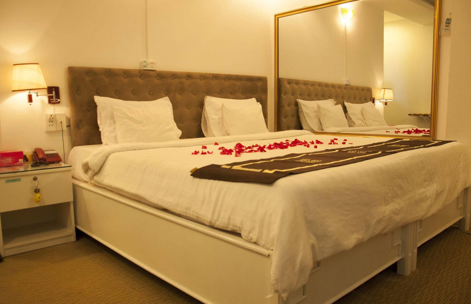 A25 Hotel - 274 De Tham Ho Chi Minh-Byen Eksteriør billede